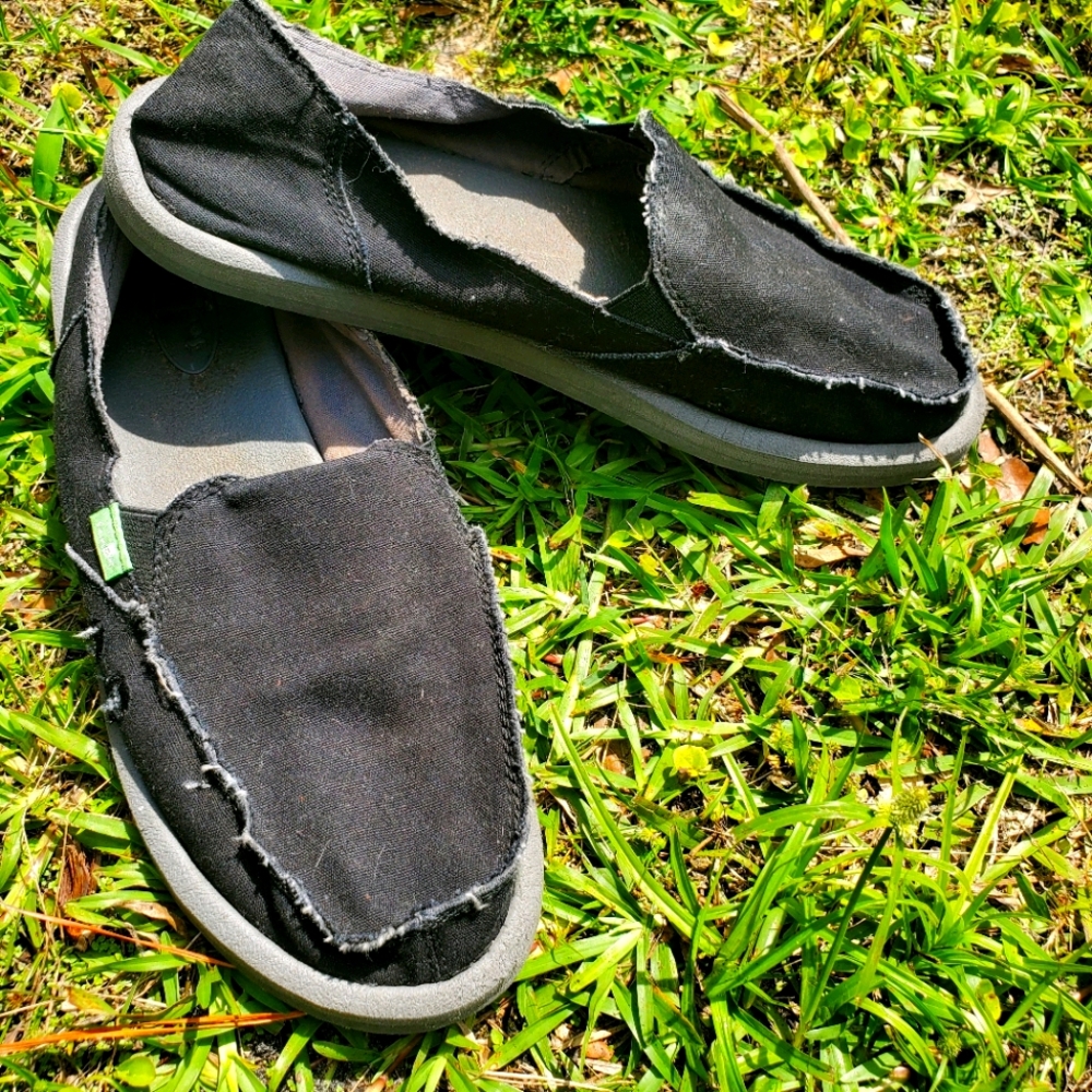 Sanuks